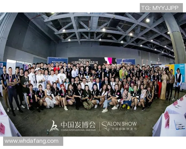 中国足协代表团拜访法兰克福沙龙,两边展开深度沟通 中国足协代表团拜访法兰克福沙龙,两边展开深度沟通